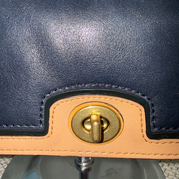 COACH COLOR BLOCK LEGACY TASSLE LEATHER CROSSBODY BAG EUC #19898 - Picture 8 of 14